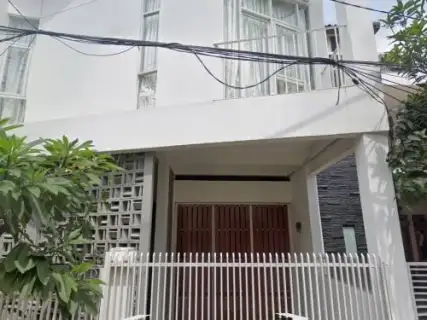 Harga Rumah di Cempaka Putih Jakarta 3M-an SHM 4 Kamar