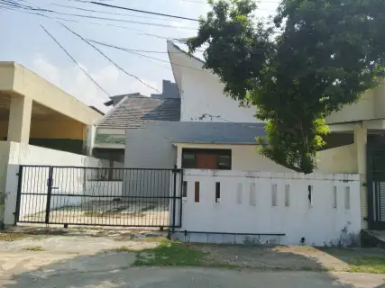 Dijual Rumah Bagus di Jatinegara Indah - Kondisi Terawat, Siap Huni 3 Kamar - 2.55M Nego