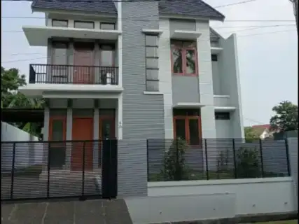 Rumah Milenial 2 Lantai di Kemang Pratama, LT 354 LB 150, 4KT 3KM - Fresh & Bagus - 3.4M